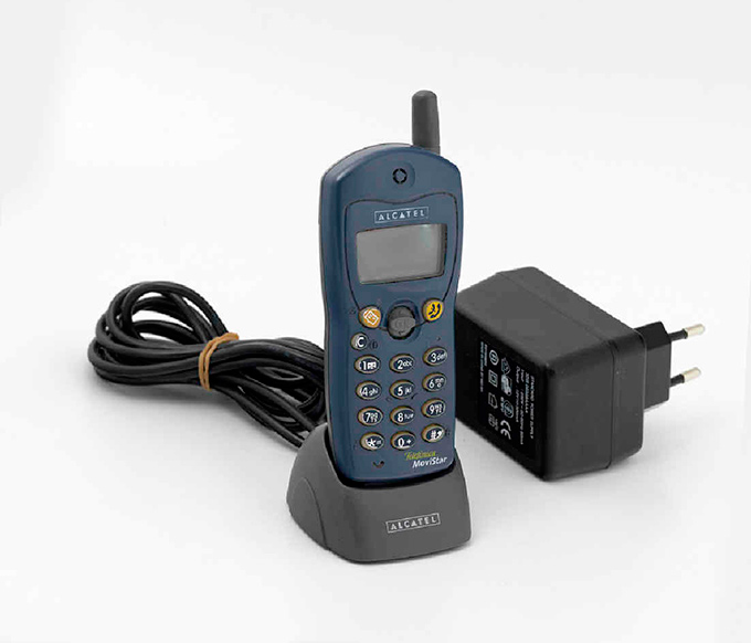 telefono-movil-alcatel