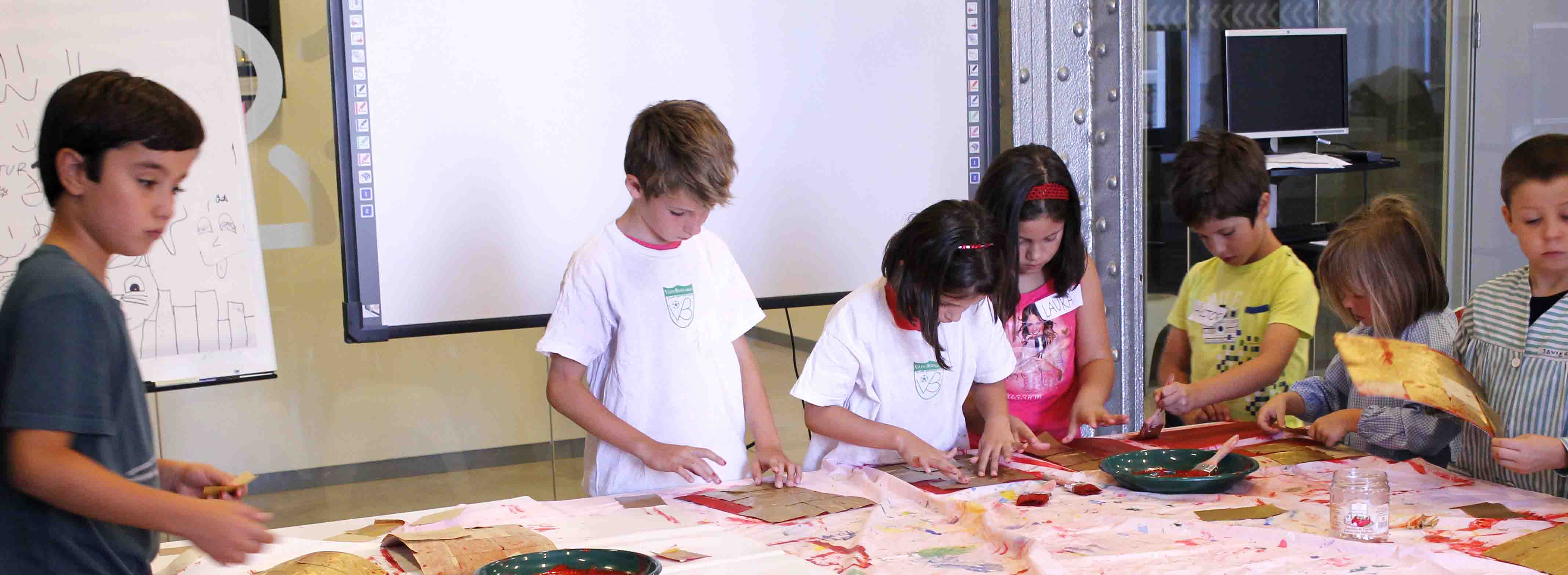 resumen_abierto_por_vacaciones_banner_la_corrala_2015