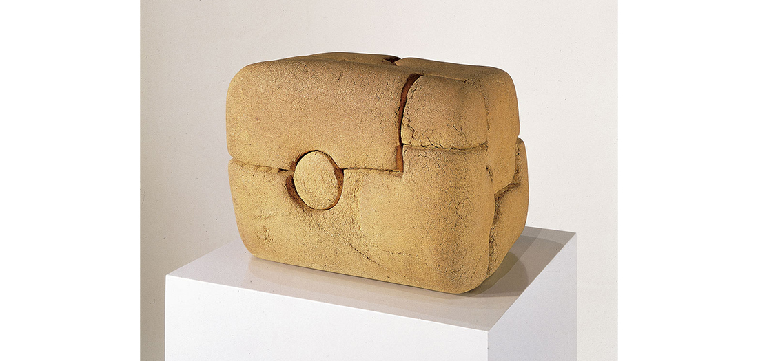 Eduardo Chillida - Lurra nº67, 1985. © Zabalaga- Leku, VEGAP, Madrid, 2016.