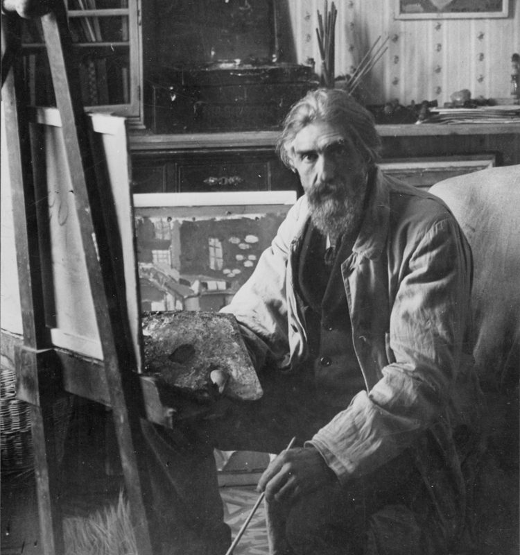 Torres-García in Montevideo, c. 1945-46. © Sucesión Joaquín Torres-García, Montevideo 2016 Photo: Rosell Cardoz