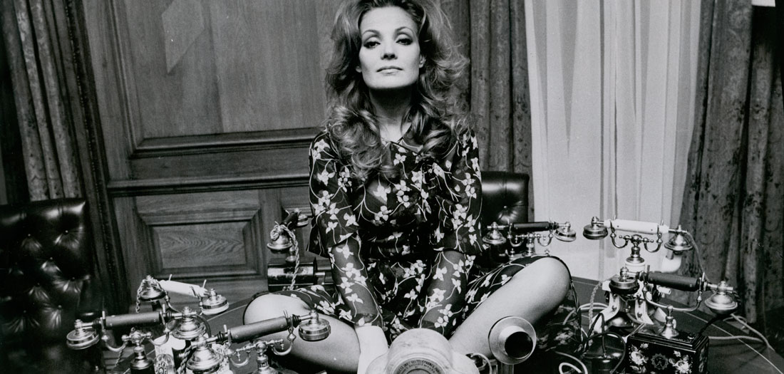 Carmen Sevilla en el edificio Gran Vía de Telefónica.