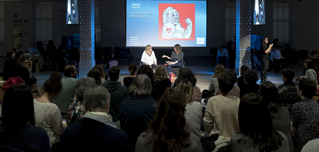 Imágenes de la charla.