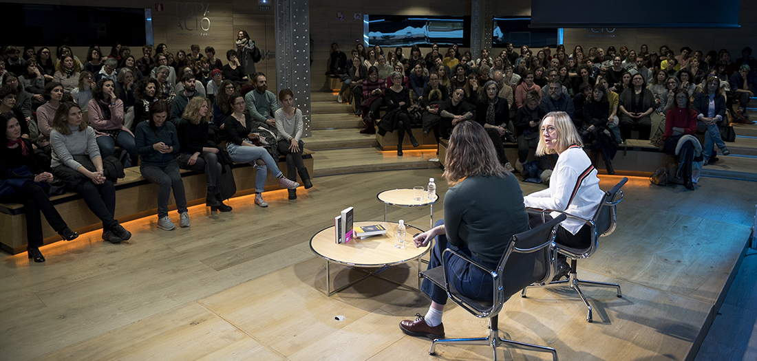 Imágenes de la charla.