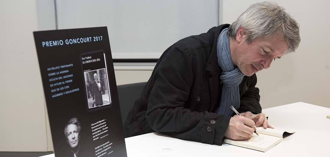 Imágenes de la presentación de Éric Vuillard.