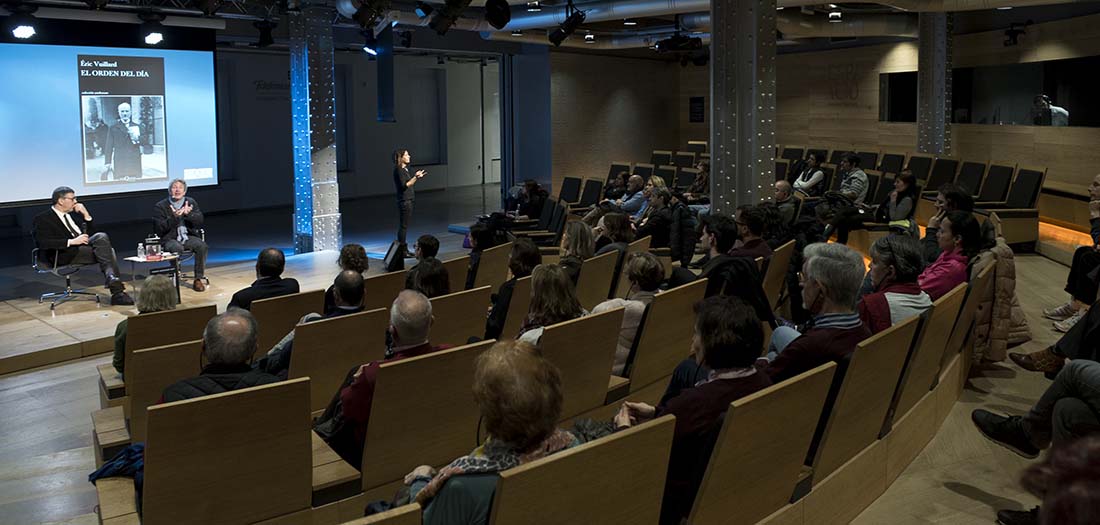 Imágenes de la presentación de Éric Vuillard.