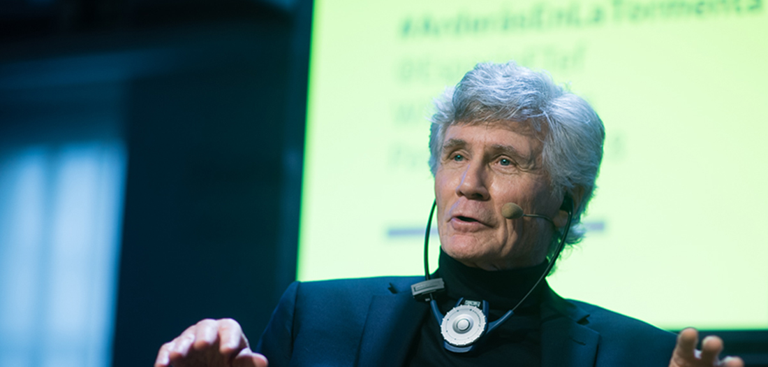 Imágenes del encuentro con John Verdon.