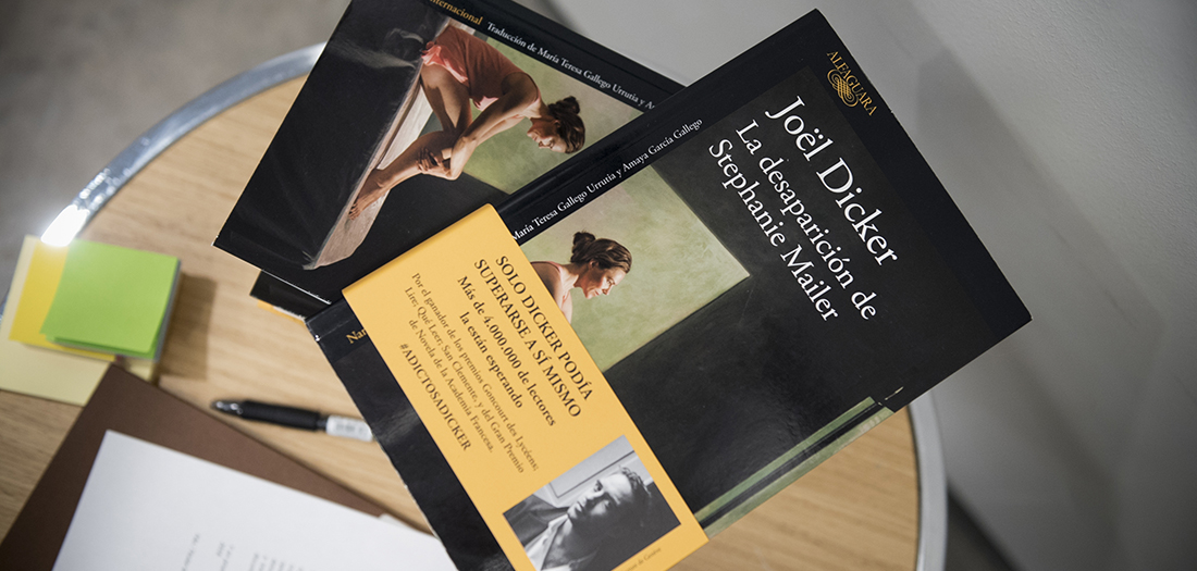 Imágenes del encuentro con Joël Dicker.