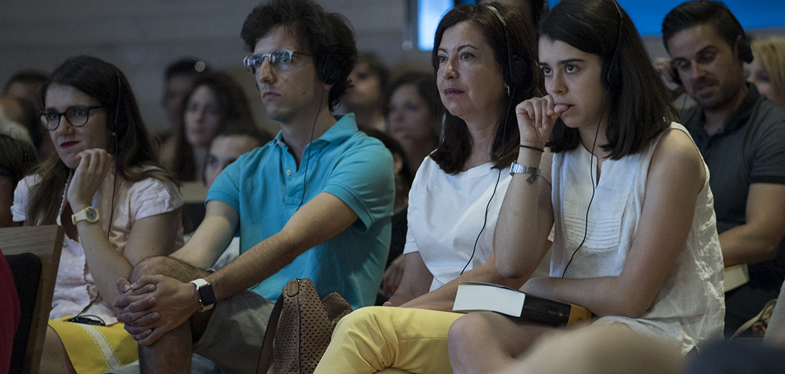 Imágenes del encuentro con Joël Dicker.