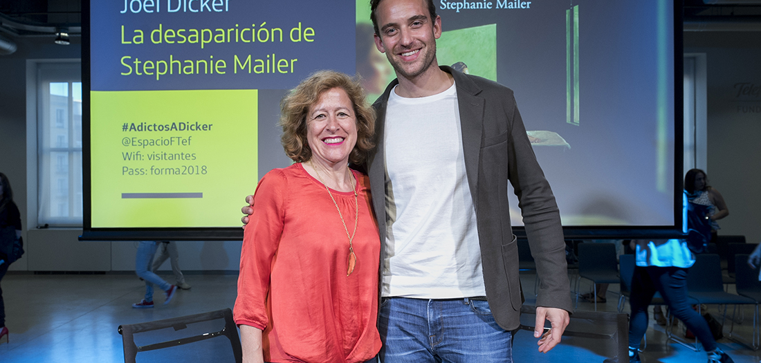 Imágenes del encuentro con Joël Dicker.