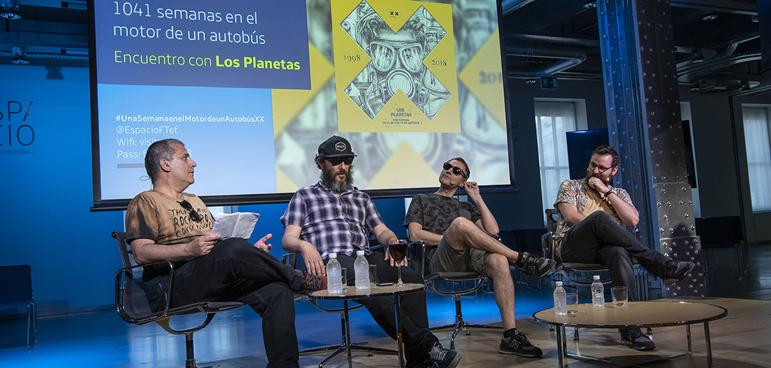 Imágenes del encuentro con Los Planetas.