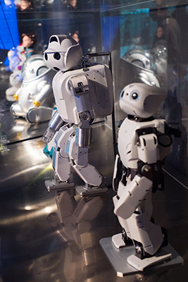 Algunos de los robots que pueden verse en la muestra 'Nosotros, Robots'.