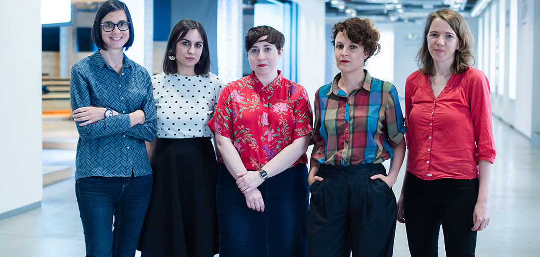 Llucia Ramis, María Sánchez, Elena Medel, Sabina Urraca y María Folguera, charlaron sobre literatura en los tiempos que nos ocupan.