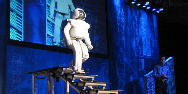 Imagen: Honda ASIMO Walking Stairs