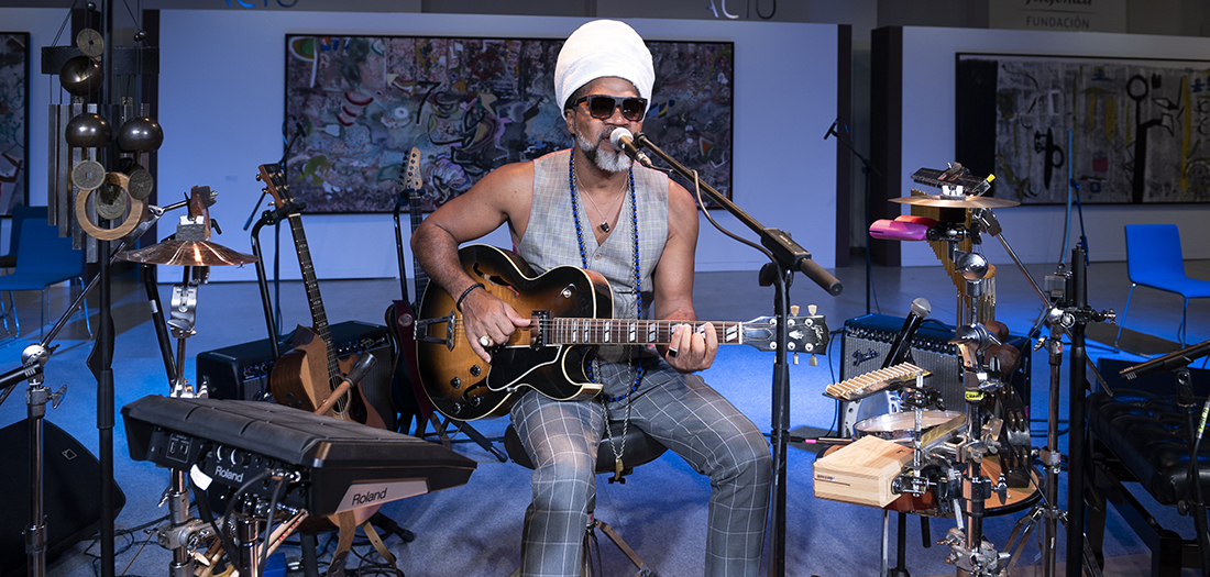 Carlinhos Brown, durante su actuación en nuestro auditorio.