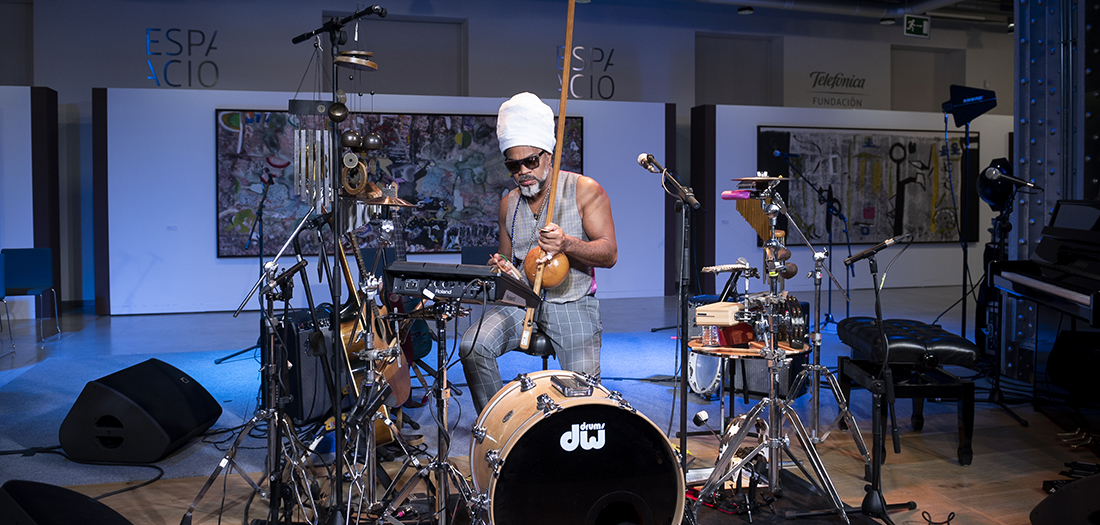 Carlinhos Brown, durante su actuación en nuestro auditorio.