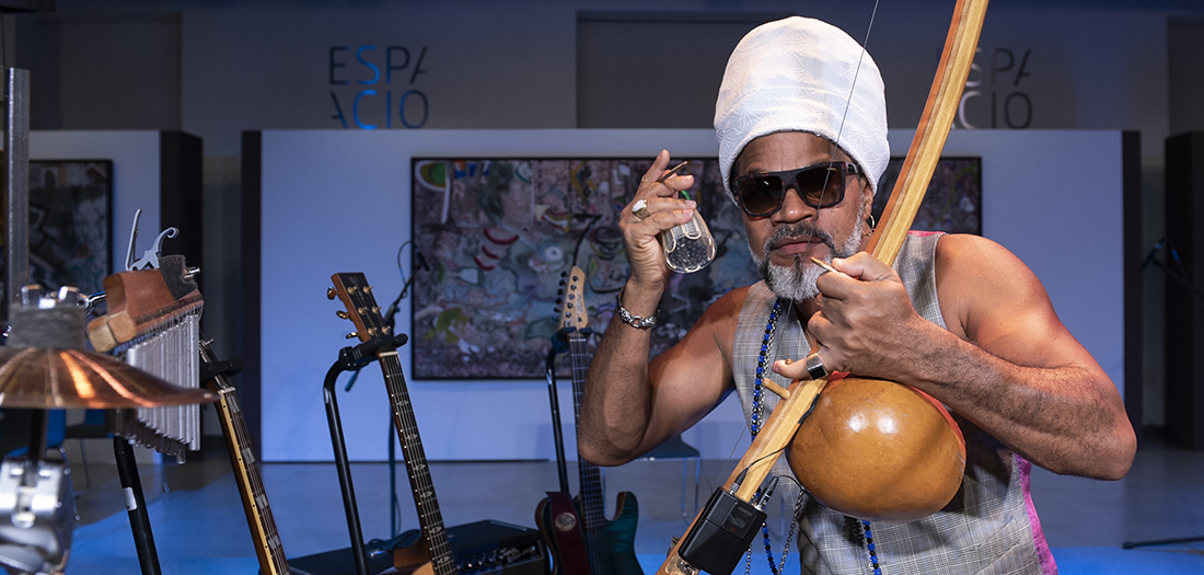 Carlinhos Brown, durante su actuación en nuestro auditorio.