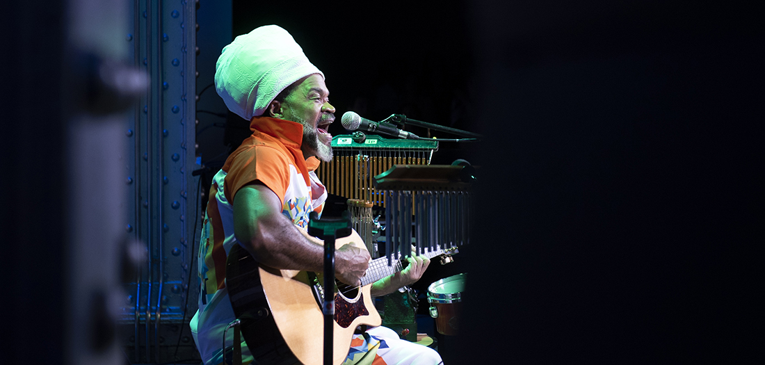 Carlinhos Brown, durante su actuación en nuestro auditorio.