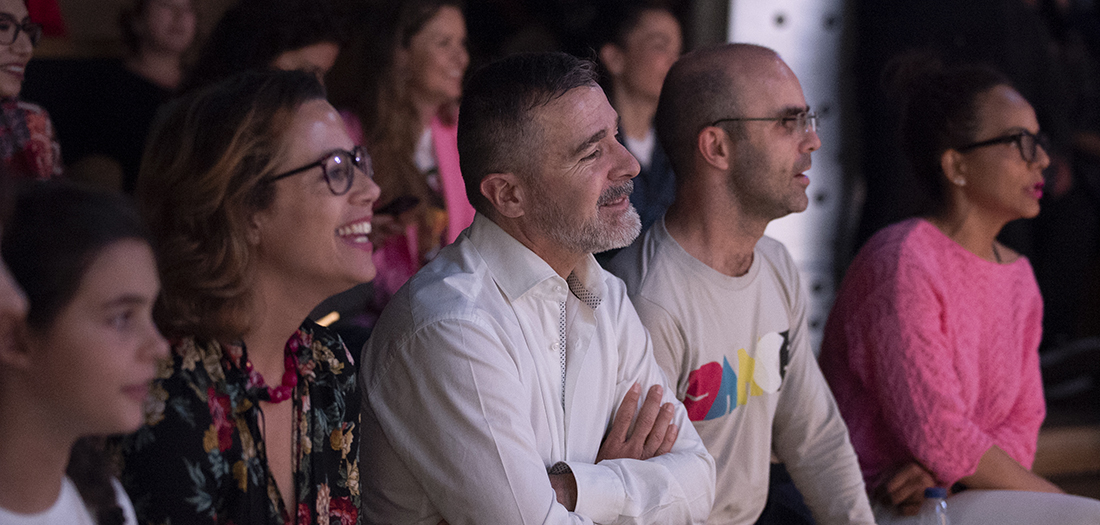 El público, entusiasmado con Carlinhos Brown