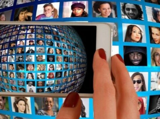 Protege a tus hij@s de las fake news