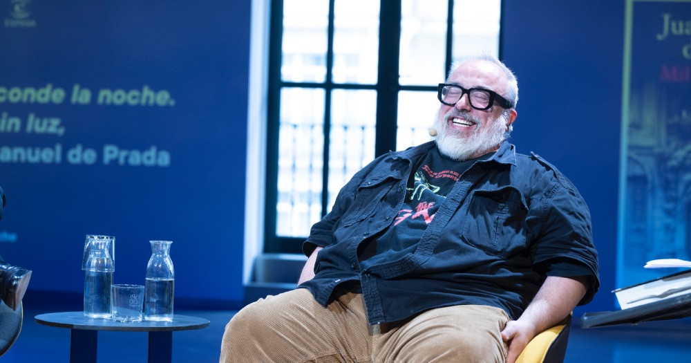 mil ojos esconde la noche