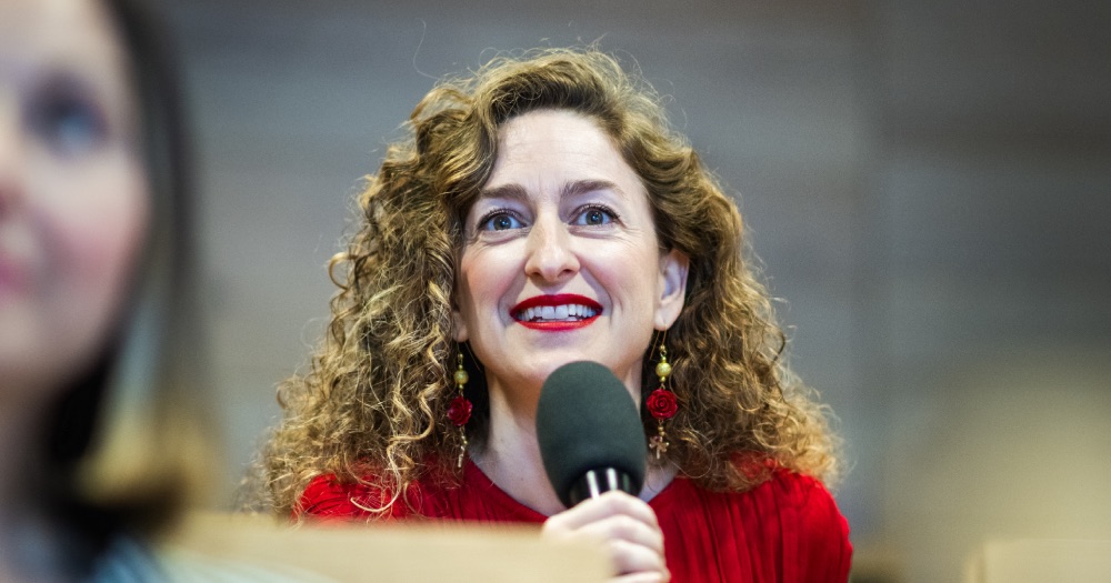 vi aniversario the conversation