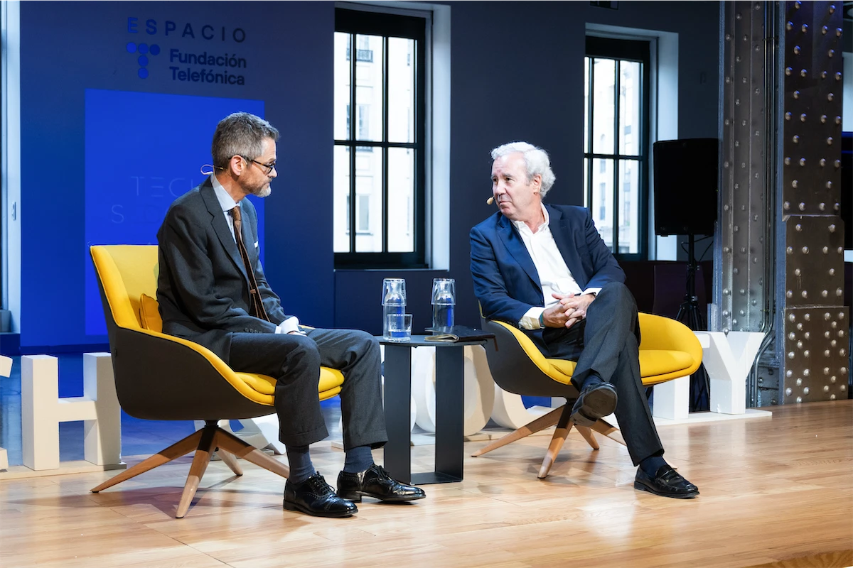 Un momento de Tech&Society con David Rennie