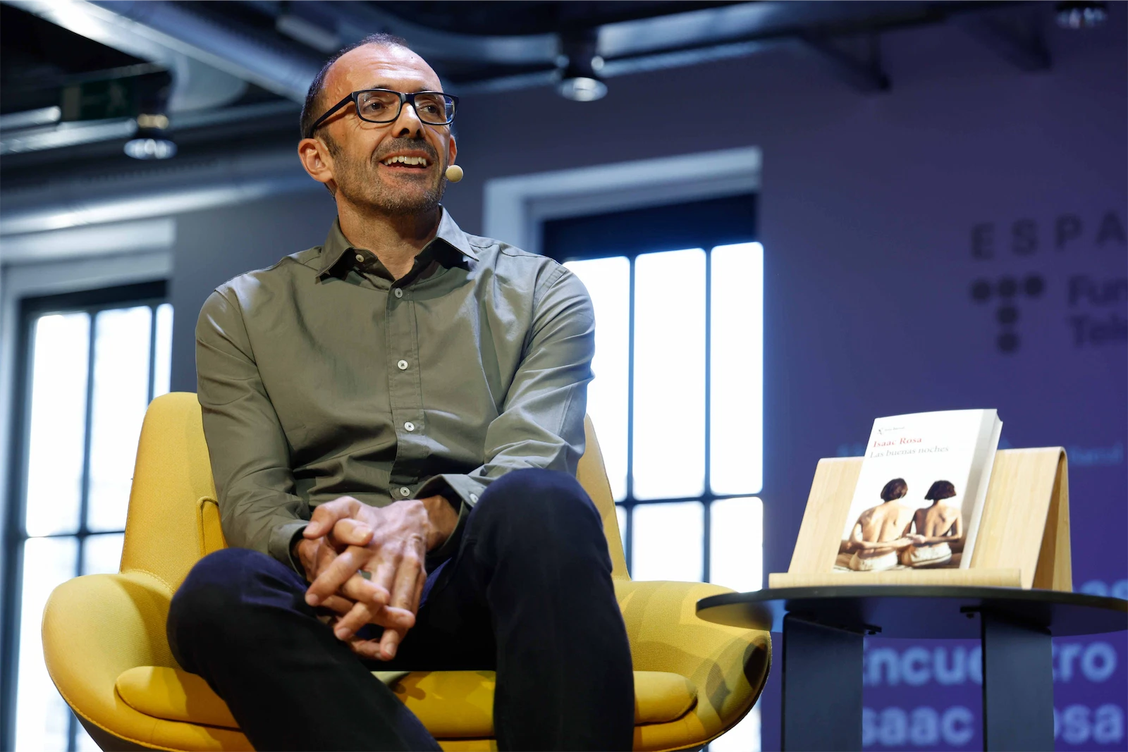 Imagen de la presentación de Las Buenas Noches, de Isaac Rosa