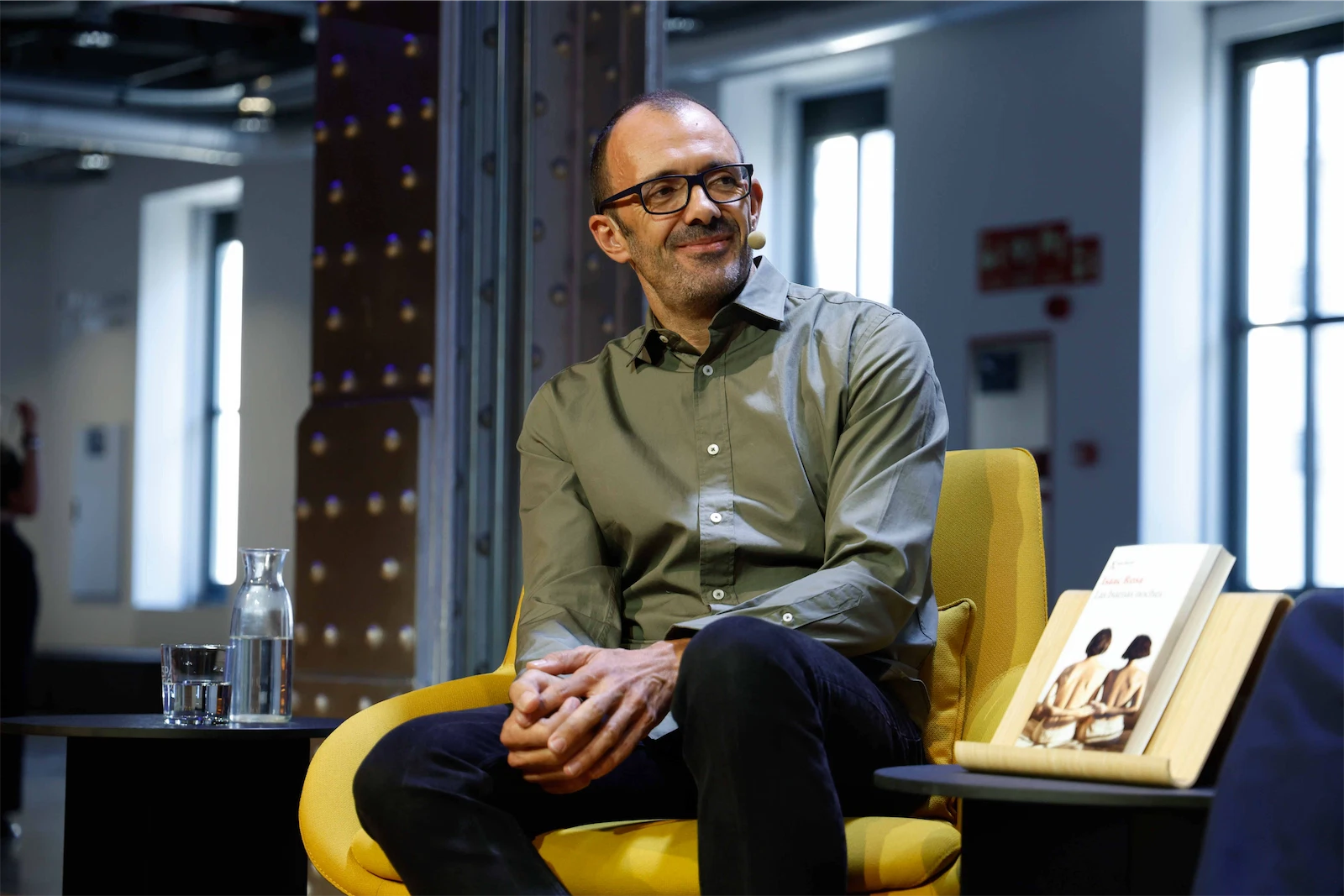 Imagen de la presentación de Las Buenas Noches, de Isaac Rosa