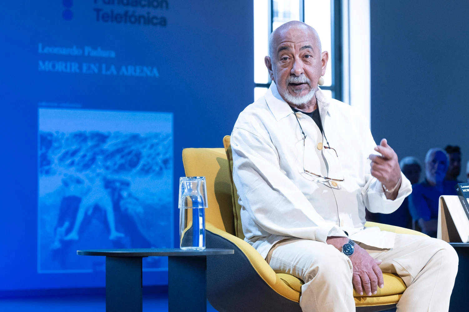 Imagen del encuentro entre Leonardo Padura y Berna González Harbour