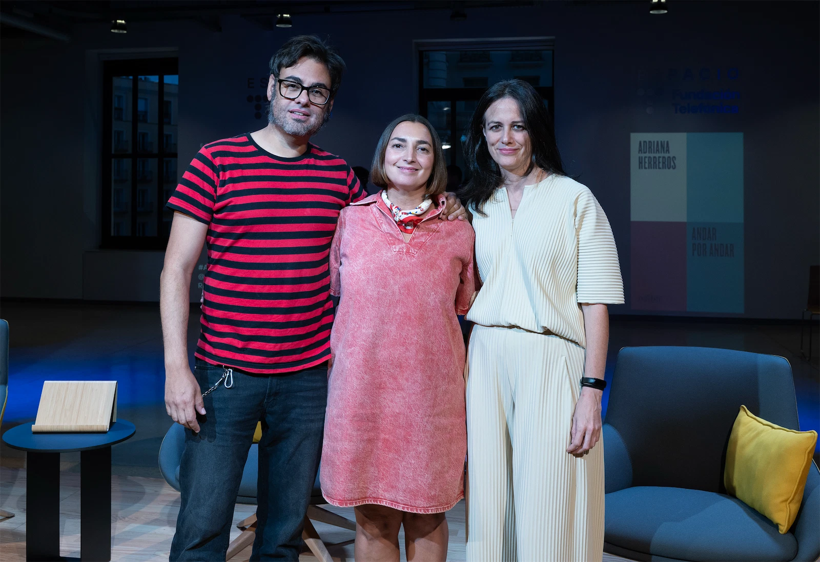 Un momento de la presentación de 'Andar por andar', el ensayo de Adriana Herreros