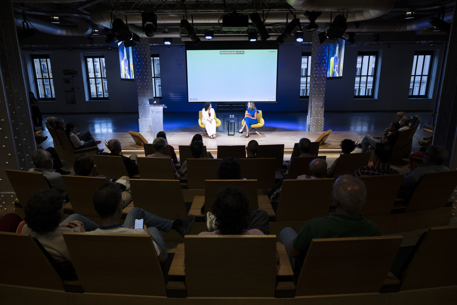 Un momento del encuentro Tech & Society entre Phaedra Boinodiris y Noelia Amoedo