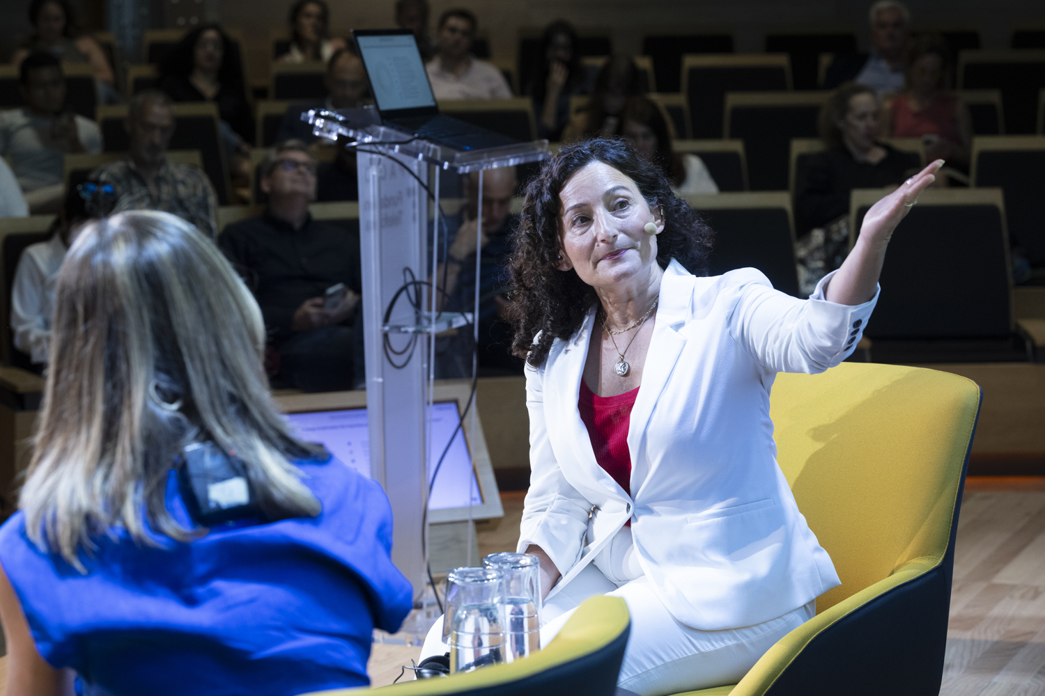 Un momento del encuentro Tech & Society entre Phaedra Boinodiris y Noelia Amoedo