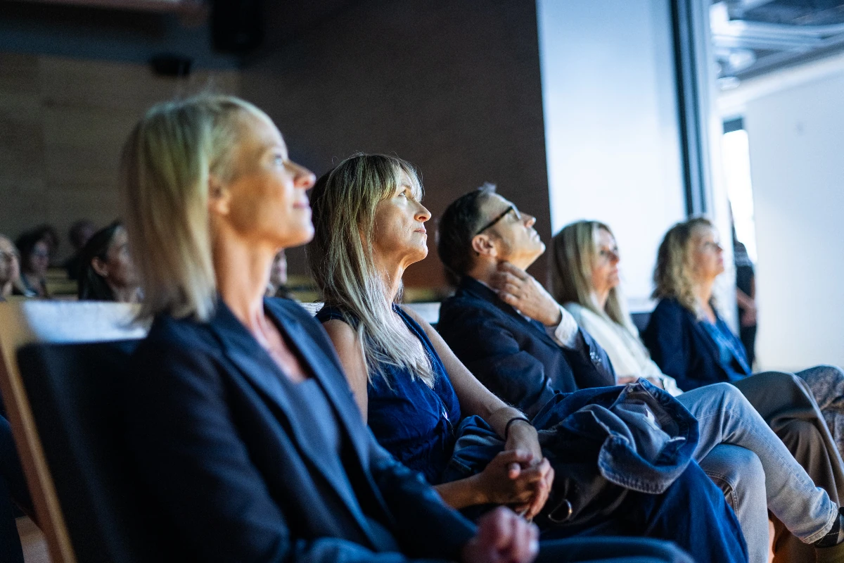Un momento de la presentación de la serie FilosofIA