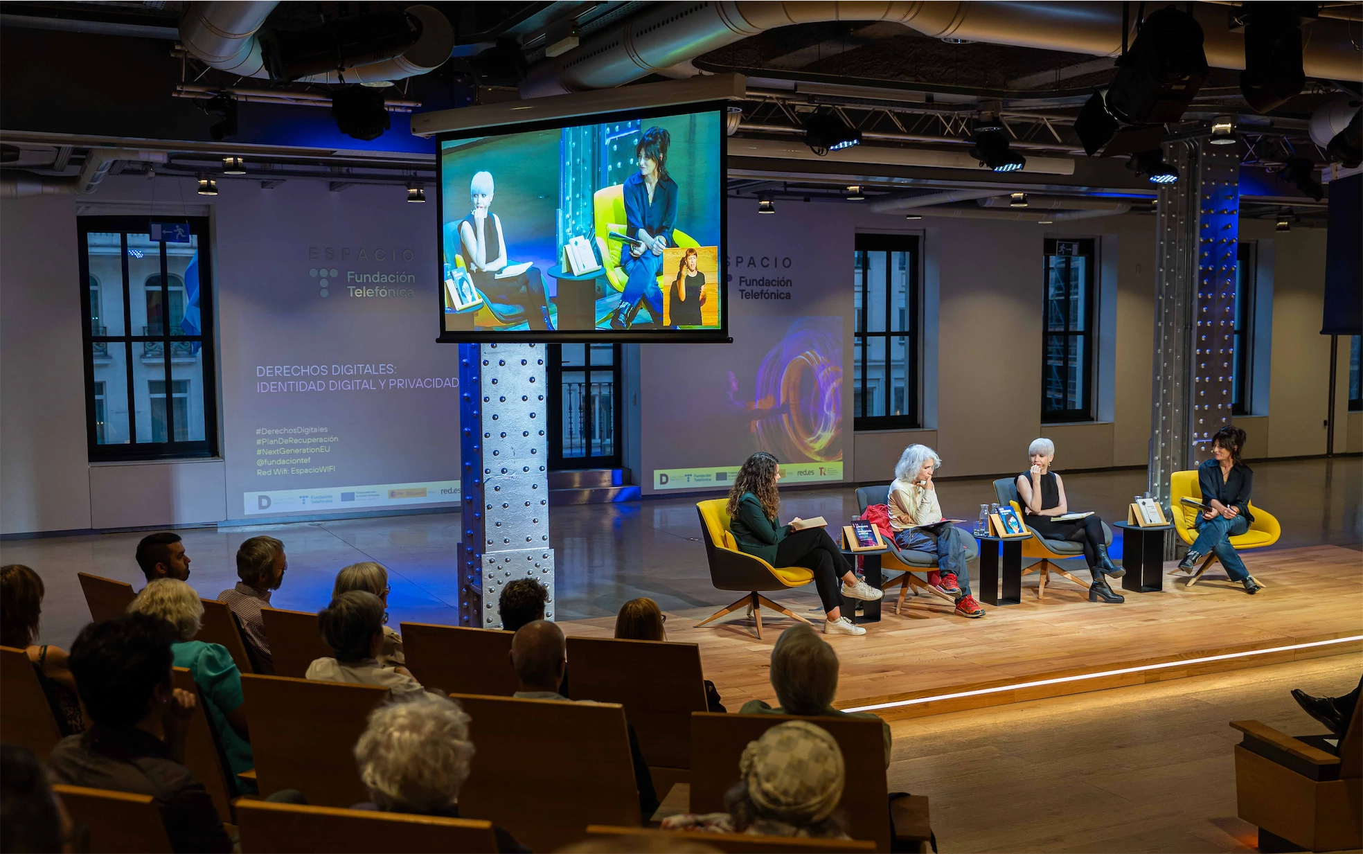 Un instante del debate de Derechos Digitales acerca de identidad y privacidad