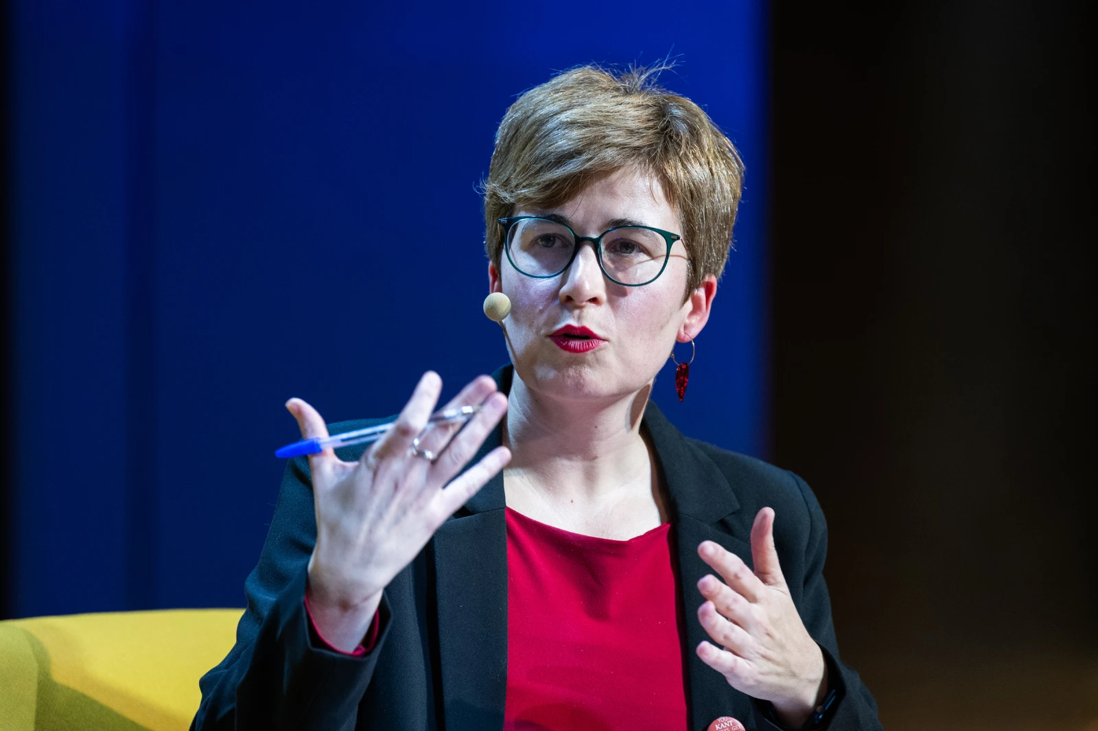 Un momento del encuentro Foro TELOS: Carmen Páez, Clara Ruipérez y Fran Perea