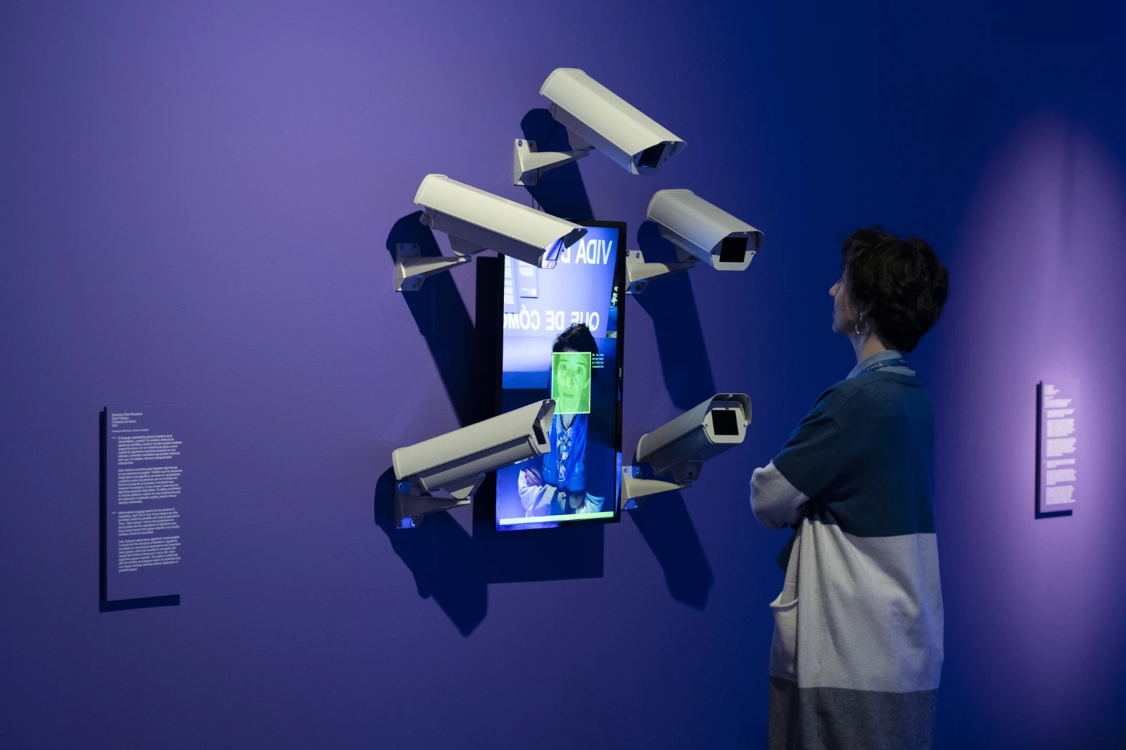 Foto de sala de la exposición ‘Hoy es un buen día para hablar de Derechos Digitales’