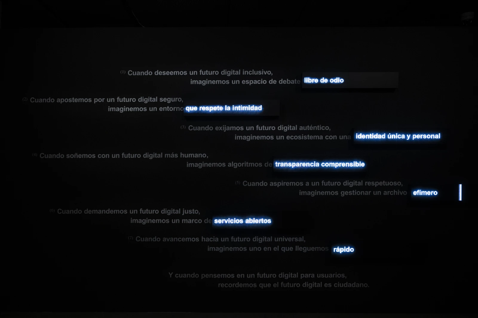 Foto de sala de la exposición ‘Hoy es un buen día para hablar de Derechos Digitales’