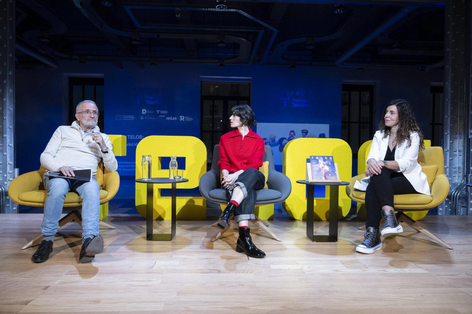 Un instante del Foro Telos: Ramón López de Mántaras y Coco Dávez. Inteligencia y creatividad